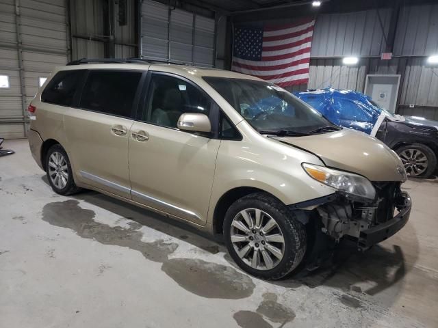 2013 Toyota Sienna XLE