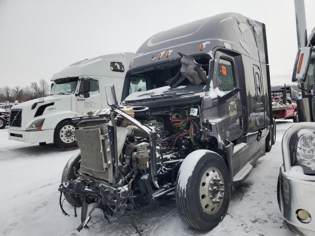 2019 Freightliner Cascadia 126