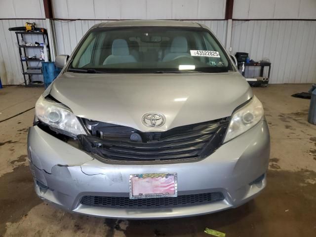 2011 Toyota Sienna LE