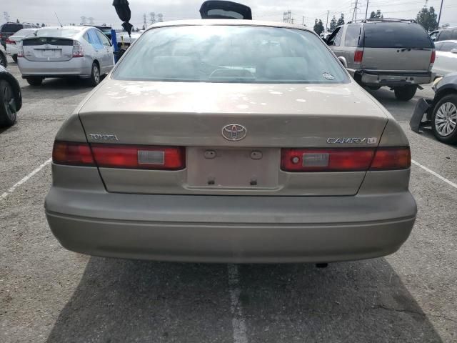 1999 Toyota Camry LE