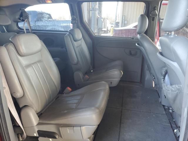 2005 Chrysler Town & Country Touring