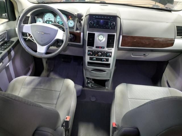 2010 Chrysler Town & Country Touring