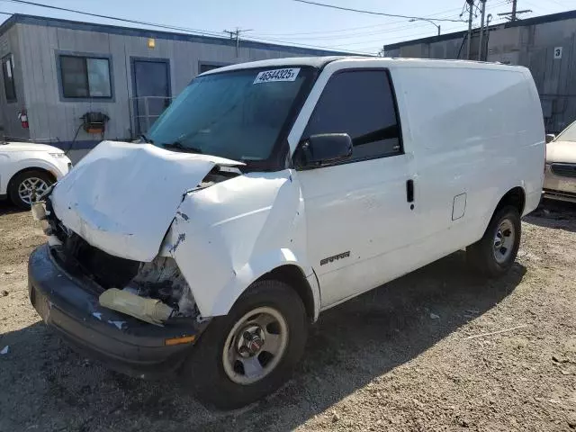 2002 GMC Safari XT