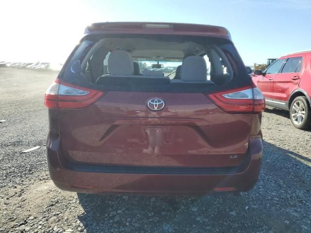 2016 Toyota Sienna LE