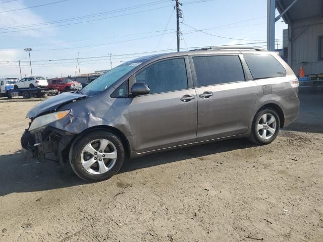 2012 Toyota Sienna LE