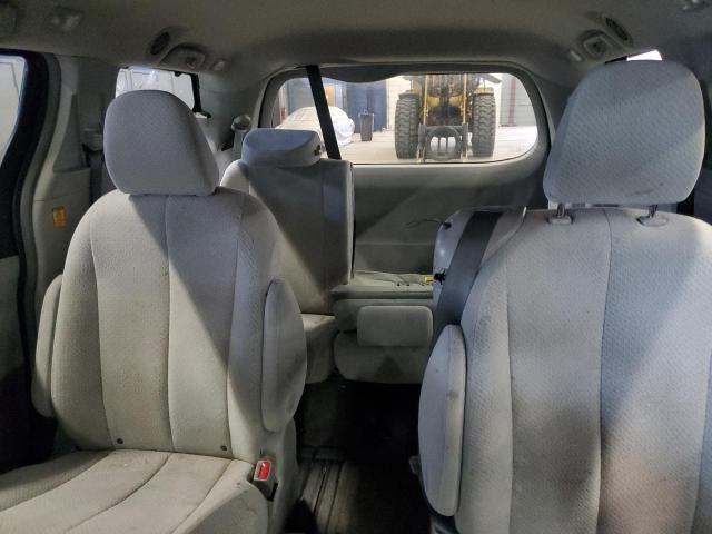 2012 Toyota Sienna LE