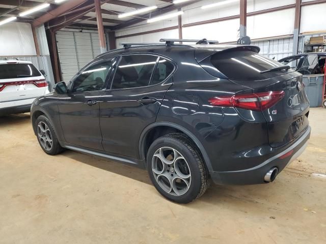 2018 Alfa Romeo Stelvio Sport