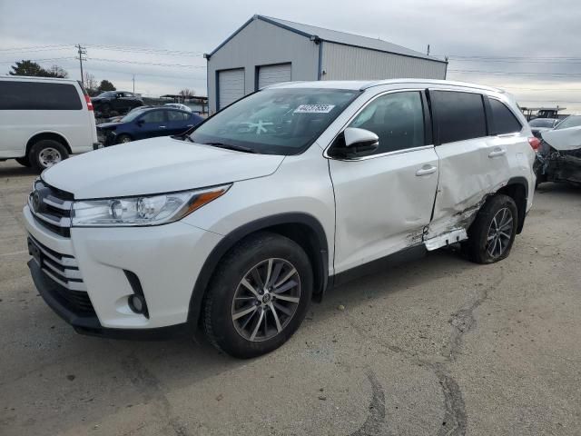 2019 Toyota Highlander SE