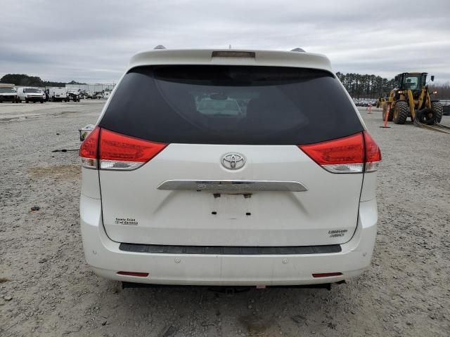 2011 Toyota Sienna XLE