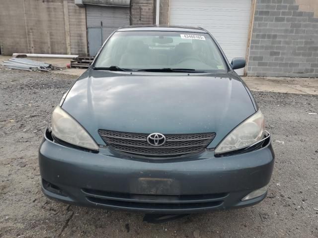 2004 Toyota Camry LE