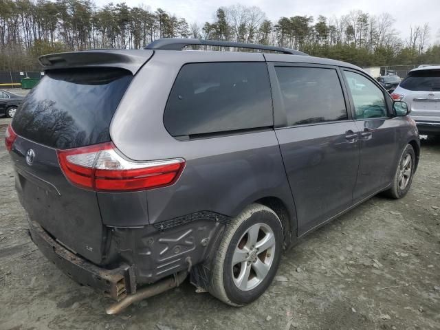 2015 Toyota Sienna LE