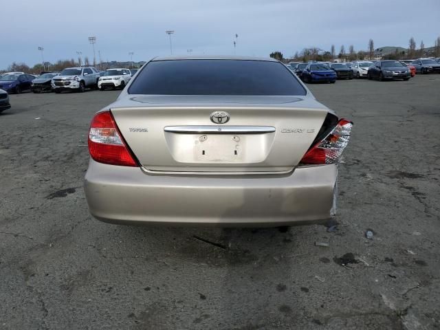 2004 Toyota Camry LE