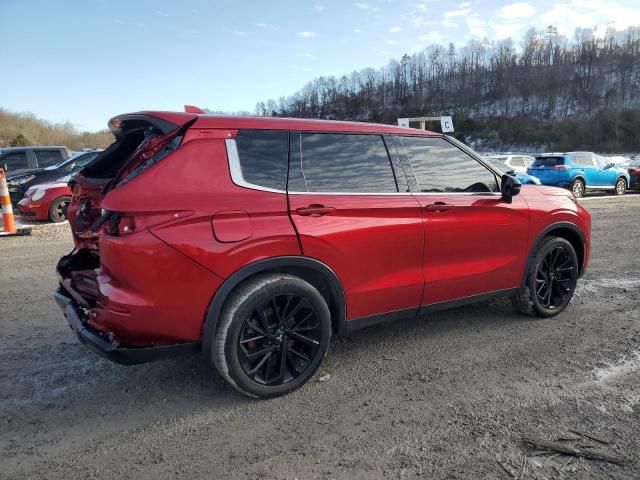 2022 Mitsubishi Outlander SE