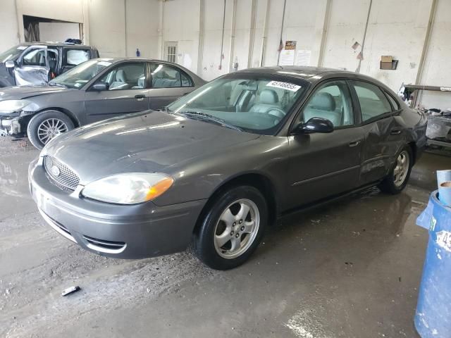 2004 Ford Taurus SES