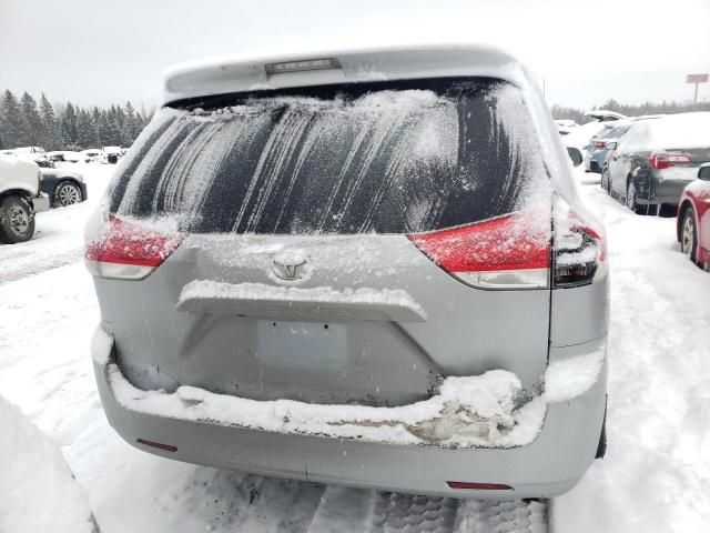 2014 Toyota Sienna LE