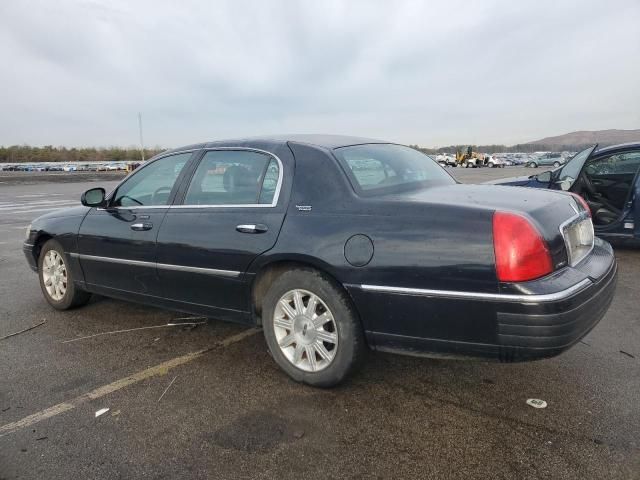 2010 Lincoln Town Car Signature Limited