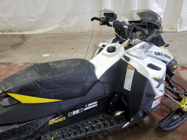 2016 Skidoo MXZ