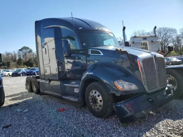 2019 Kenworth Construction T680