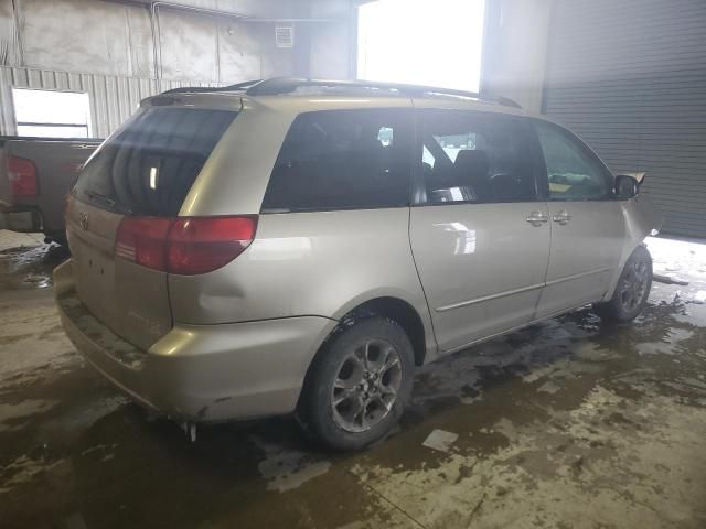 2005 Toyota Sienna LE