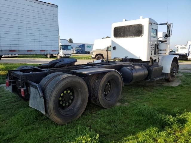 2012 Peterbilt 388 Semi Truck