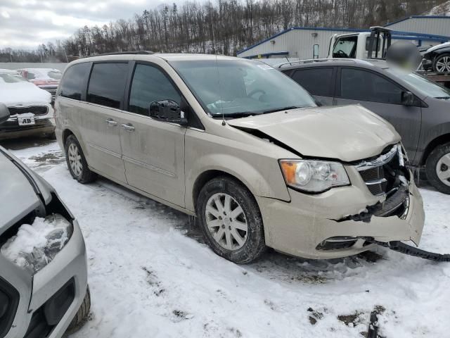 2016 Chrysler Town & Country Touring