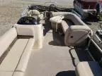 2017 Boat Pontoon