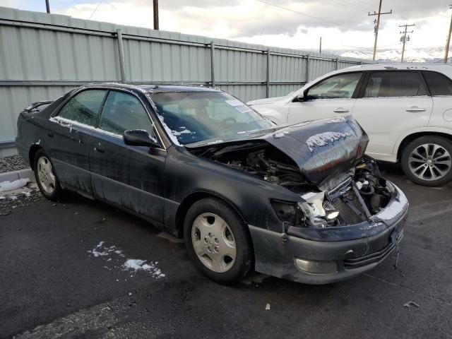 2000 Lexus ES 300