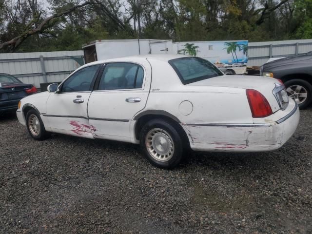 1999 Lincoln Town Car Executive