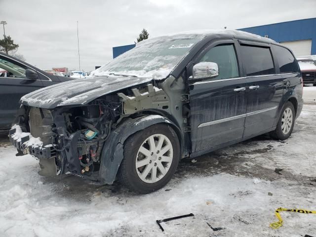 2012 Chrysler Town & Country Touring L