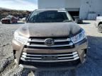 2017 Toyota Highlander SE