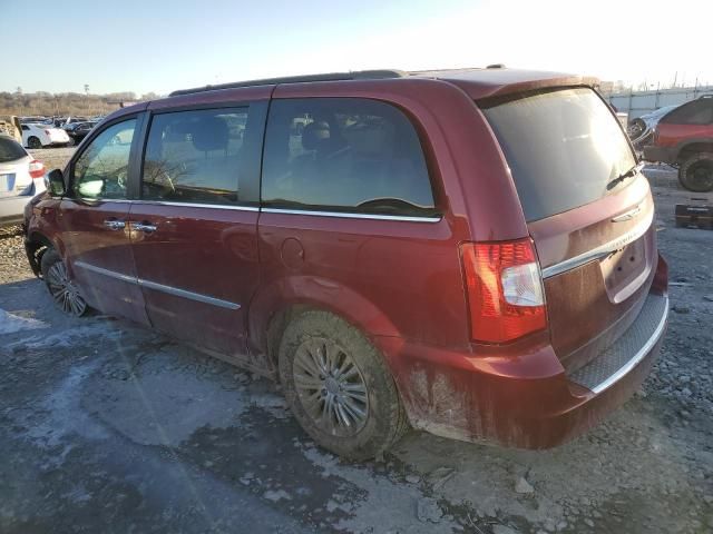 2013 Chrysler Town & Country Touring L