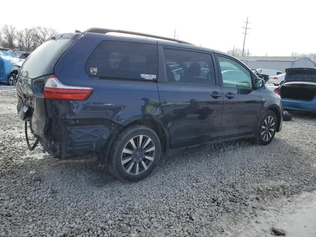 2019 Toyota Sienna LE