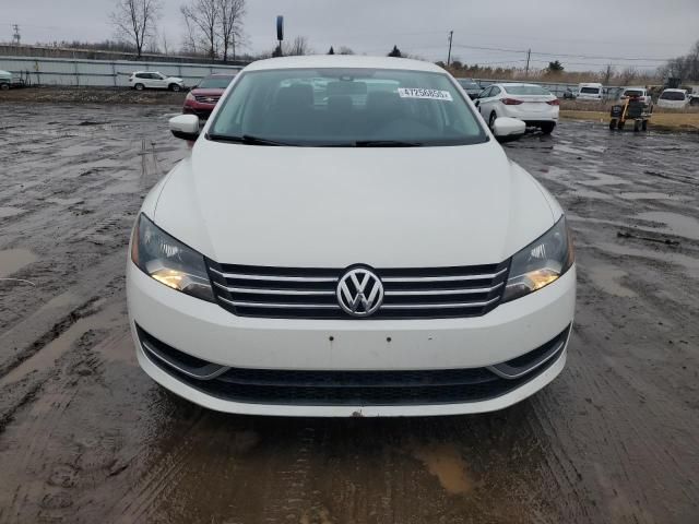 2015 Volkswagen Passat S