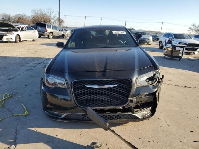 2018 Chrysler 300 S