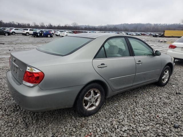 2005 Toyota Camry LE