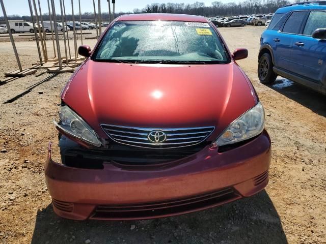 2005 Toyota Camry LE