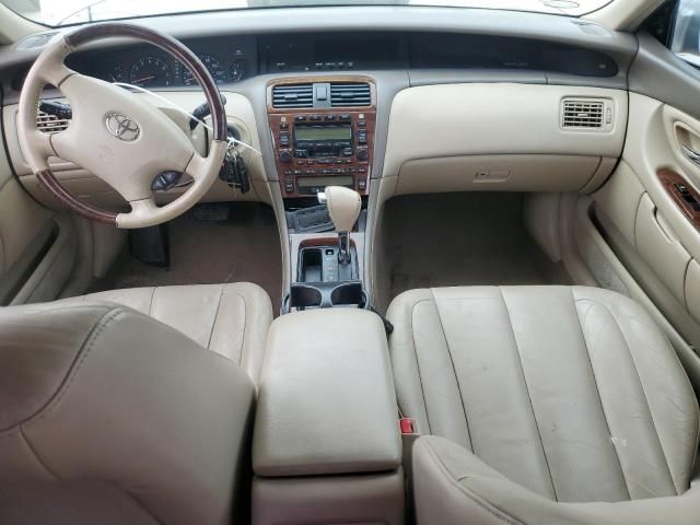 2004 Toyota Avalon XL