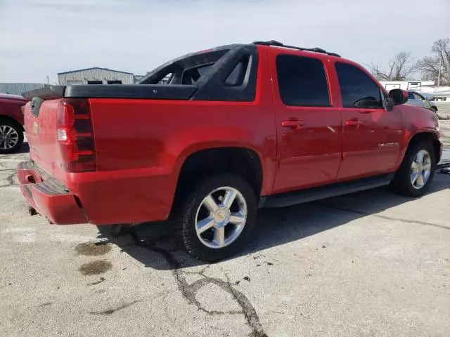 2011 Chevrolet Avalanche LS