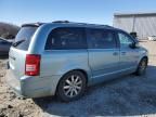 2009 Chrysler Town & Country Touring