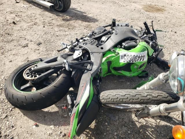 2021 Kawasaki ZX1002 L