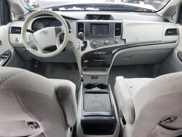 2011 Toyota Sienna LE