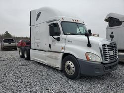 Salvage cars for sale from Copart Memphis, TN: 2017 Freightliner Cascadia 125