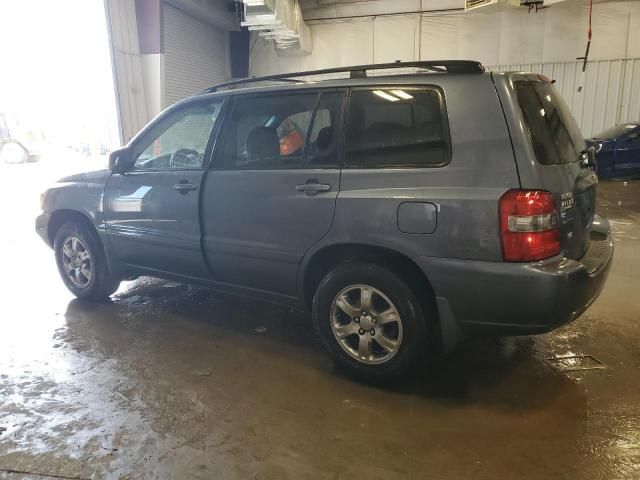 2004 Toyota Highlander Base