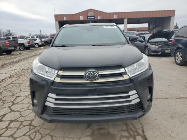 2017 Toyota Highlander SE