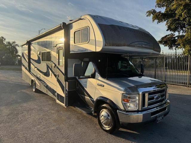 2017 Ford Econoline E450 Super Duty Cutaway Van