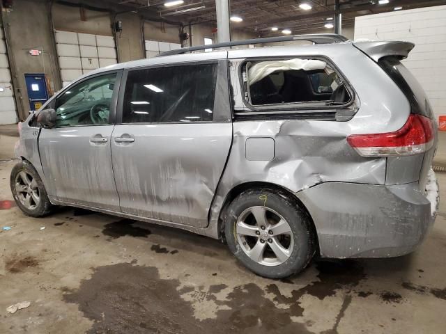 2014 Toyota Sienna LE