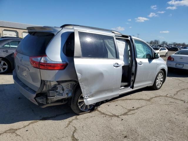 2017 Toyota Sienna XLE