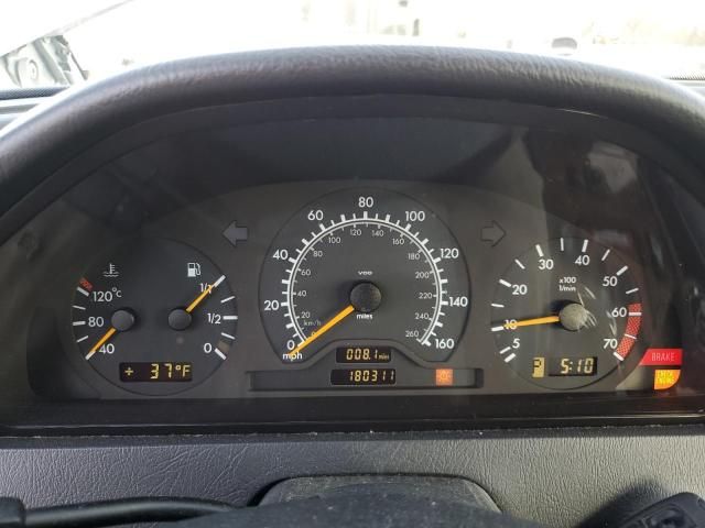 2000 Mercedes-Benz C 230