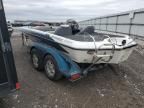 1999 Land Rover 1999 Landau Boat CO Bass Boat