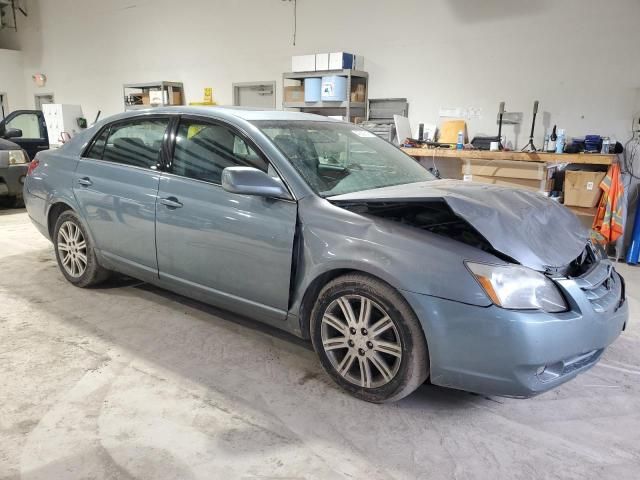 2005 Toyota Avalon XL